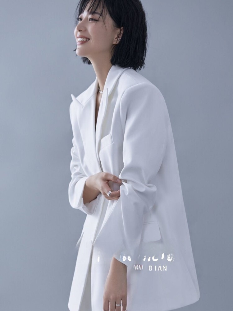 White Suit Theme Fashion Magaz – Ethnic Fashion Images recenzja i cena