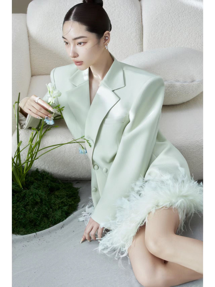 Green Ostrich Feather Suit 202 – Ethnic Fashion Images recenzja i cena