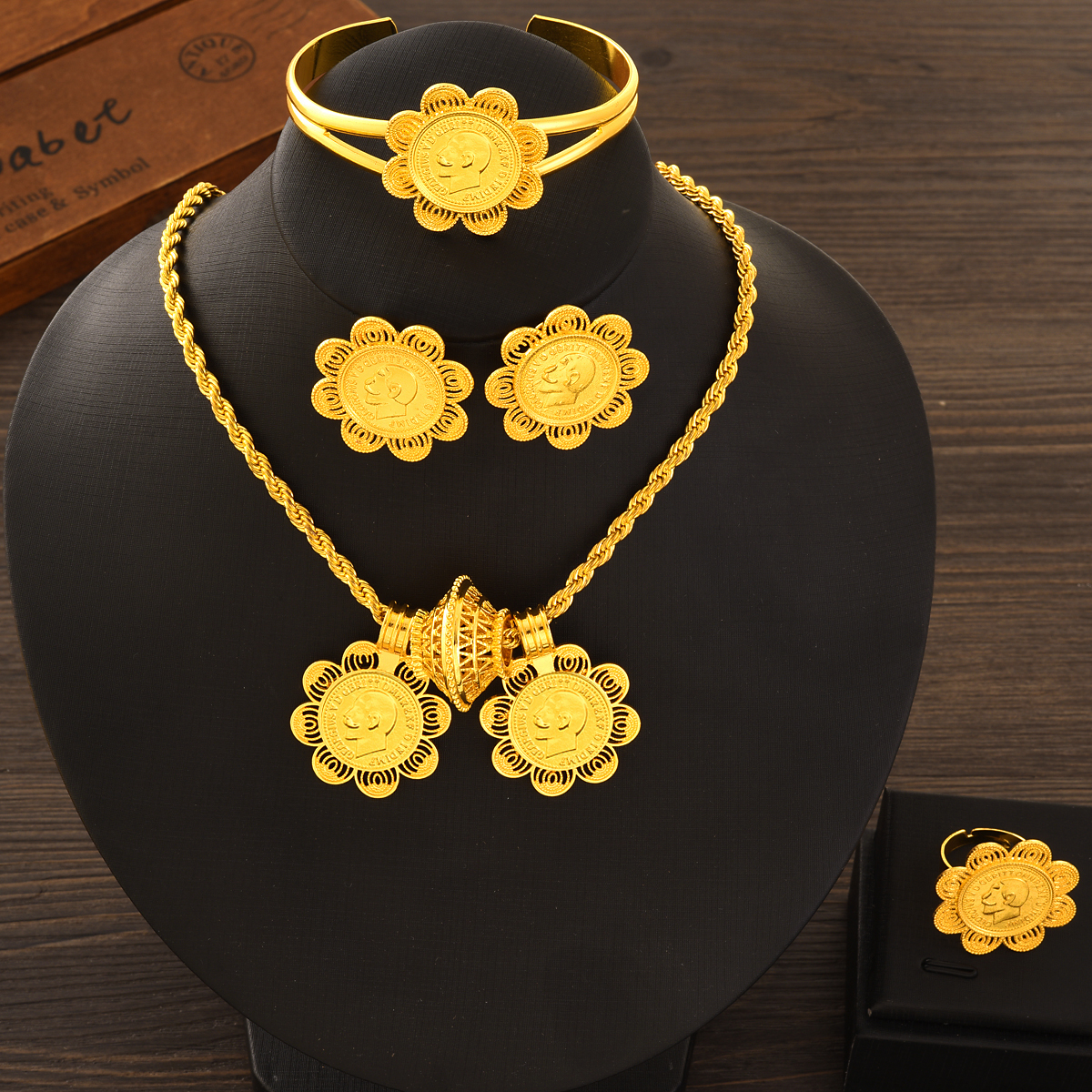Dubai 24k Gold Plated Double P – Ethnic Fashion In Dubai recenzja i cena