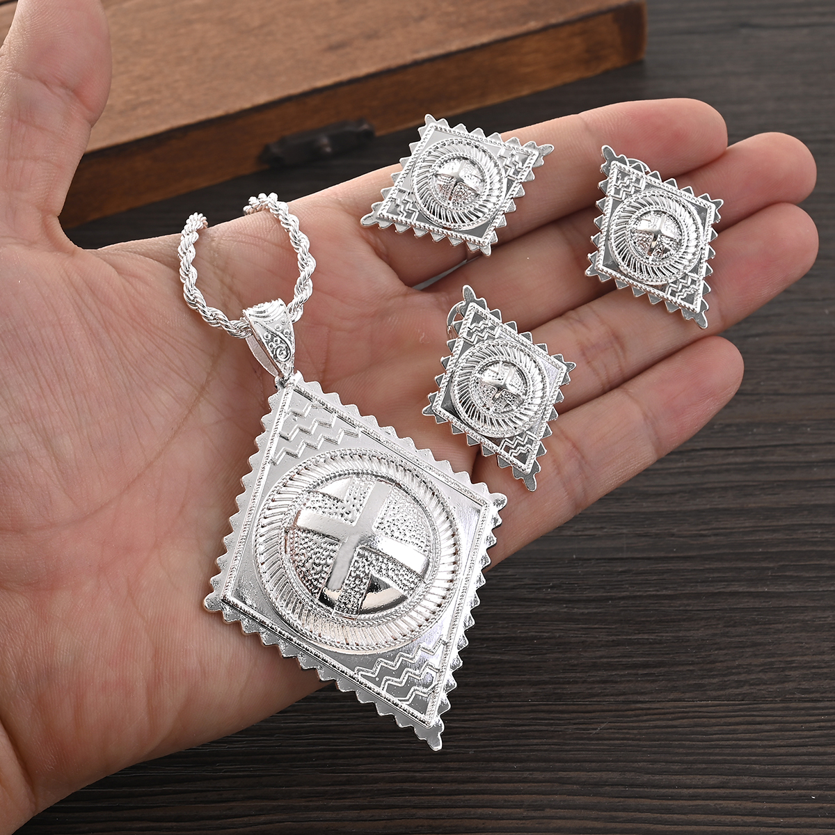 African Ethiopian Silver Color – Ethnic Fashion In Dubai recenzja i cena