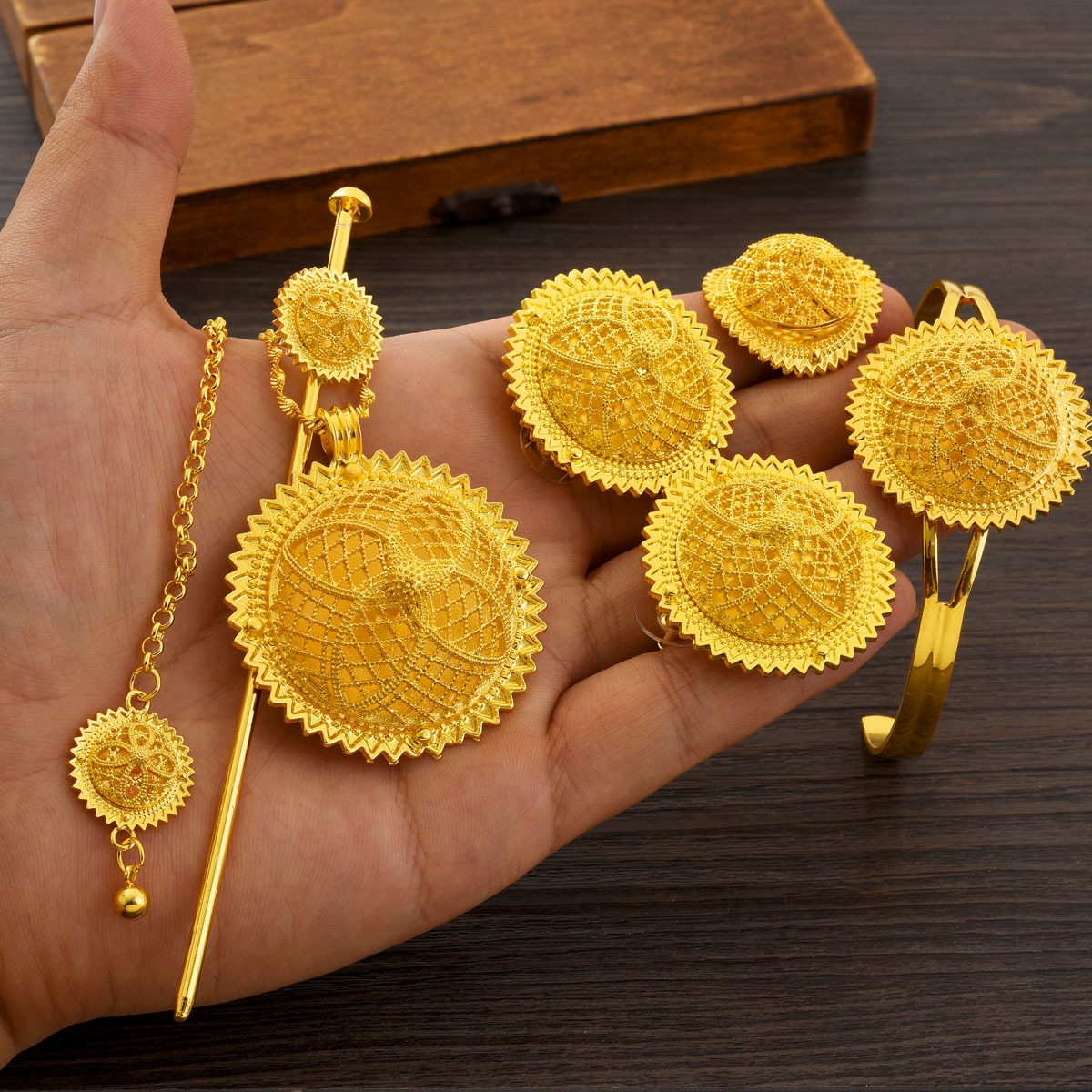 Africa Dubai Golden Color Jewe – Ethnic Fashion In Dubai recenzja i cena